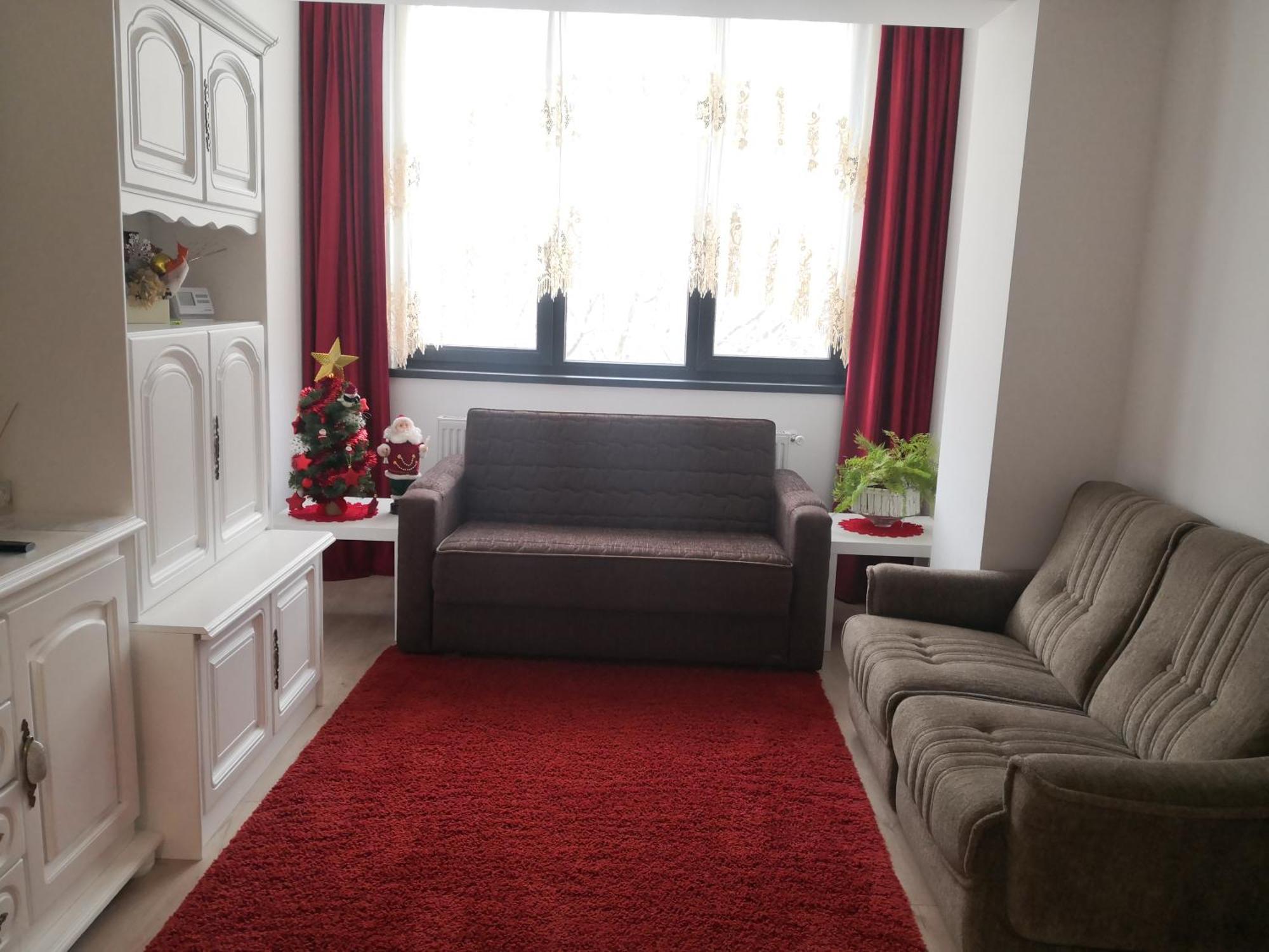 Apartament De Lux White&Red Сучеава Екстериор снимка